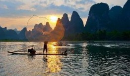 桂林景区爆料案件最新,惊现游客冲突事件，真相令人震惊！